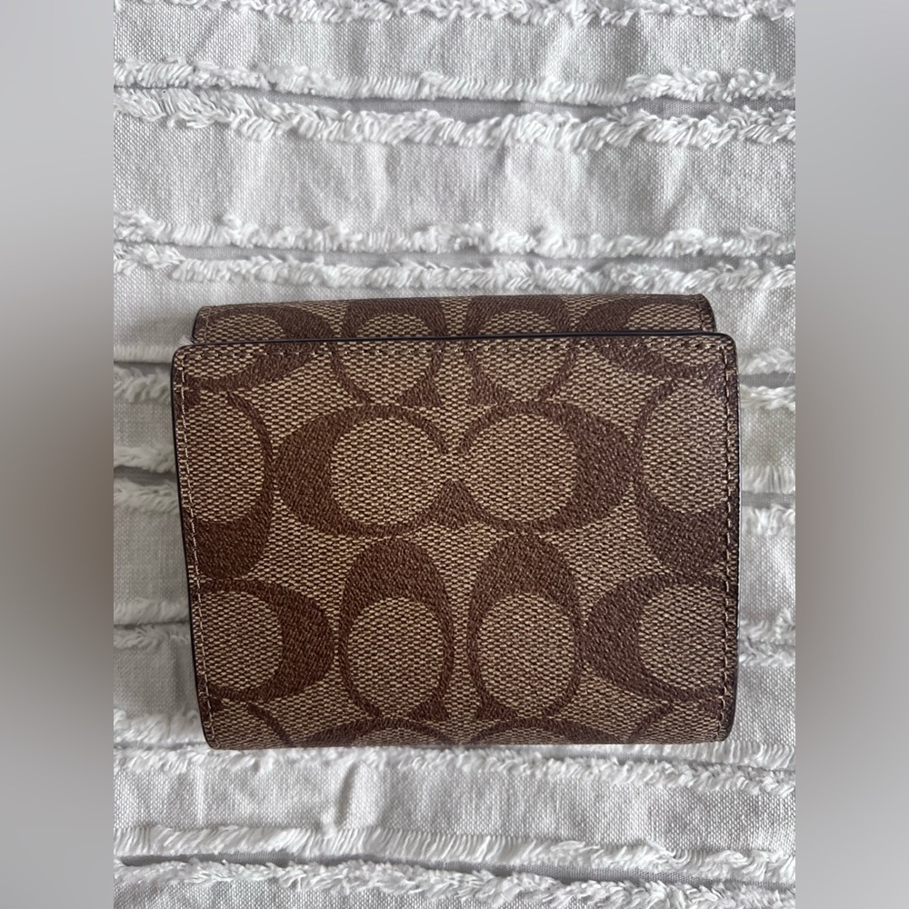 Coach Wallet - Picture 2 of 8